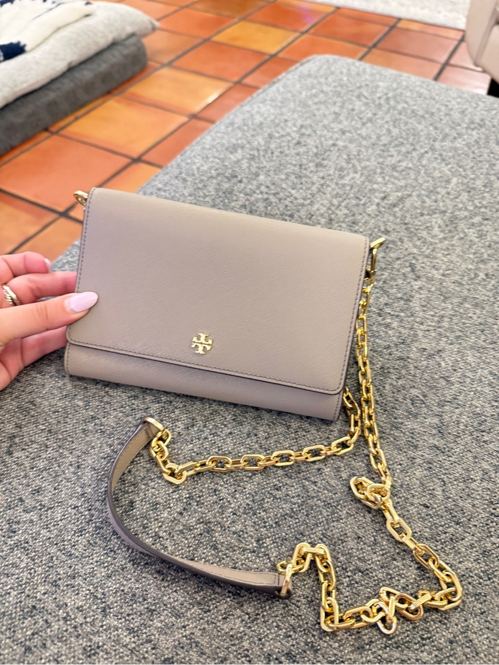 Tory Burch✨ Taupe Leather Crossbody with Gold Chain